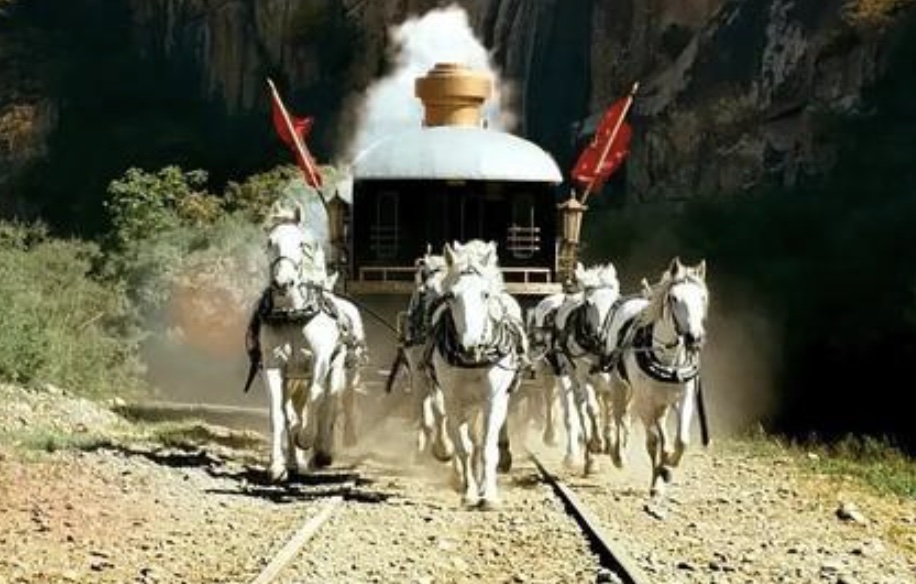 油车司机对电车的质疑，像极了当年马车车夫对蒸汽机车的嘲笑