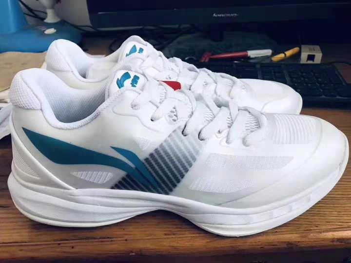 李宁gforce9000extrastrong,李宁超轻篮球鞋哪代最好