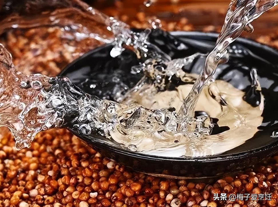 为什么自家酿的酒第二天这么难受,农村自己酿的白酒喝了有危害吗