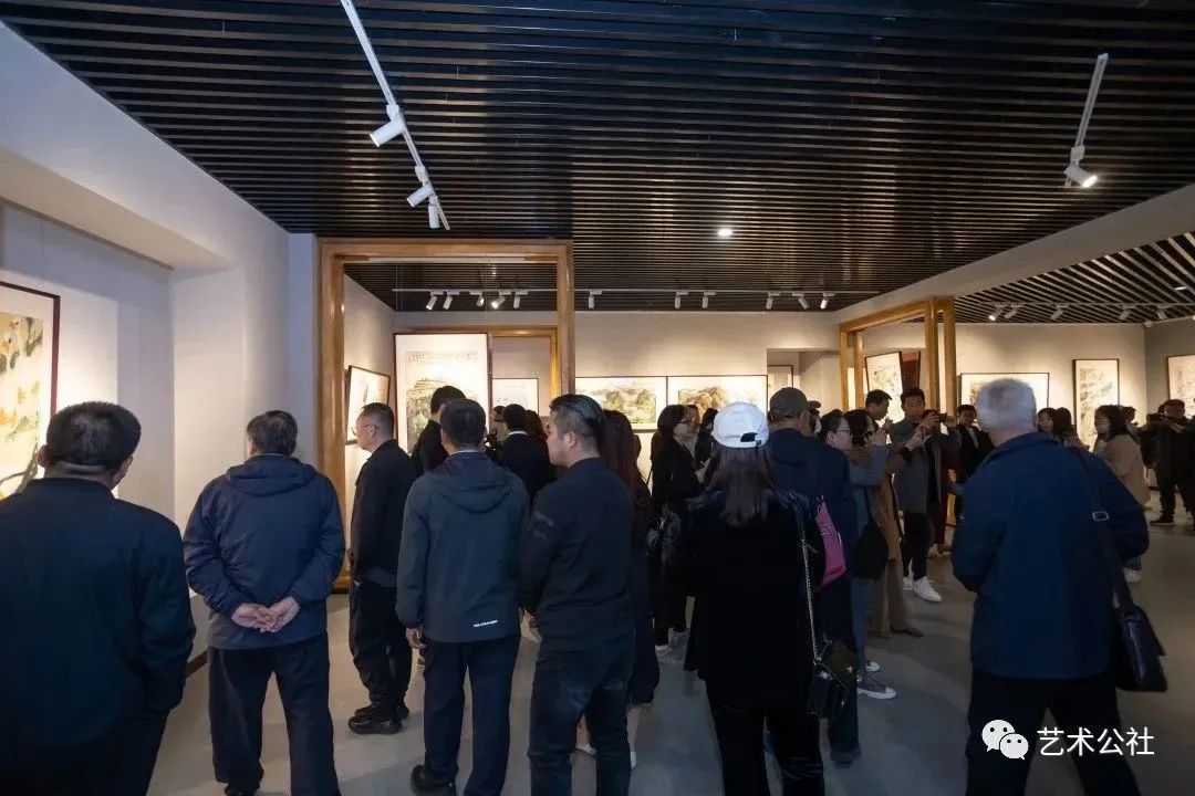 “与时代同行—中国书画名家走进榆阳学术邀请展”在陕西榆林开幕