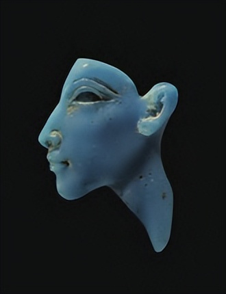 最早的玻璃是怎么被发现的,玻璃是什么时候传入古希腊