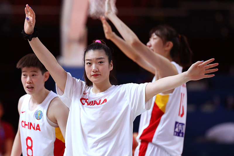 李梦人美球技好，怼人也是刀刀见血，球迷：喷子终于碰到了硬石头