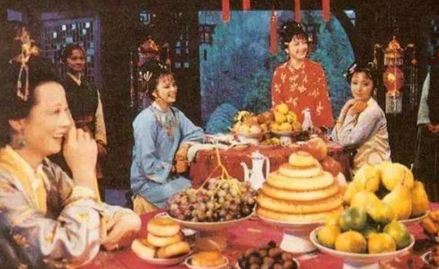 毛主席：《红楼梦》讲的其实是一个简单的道理