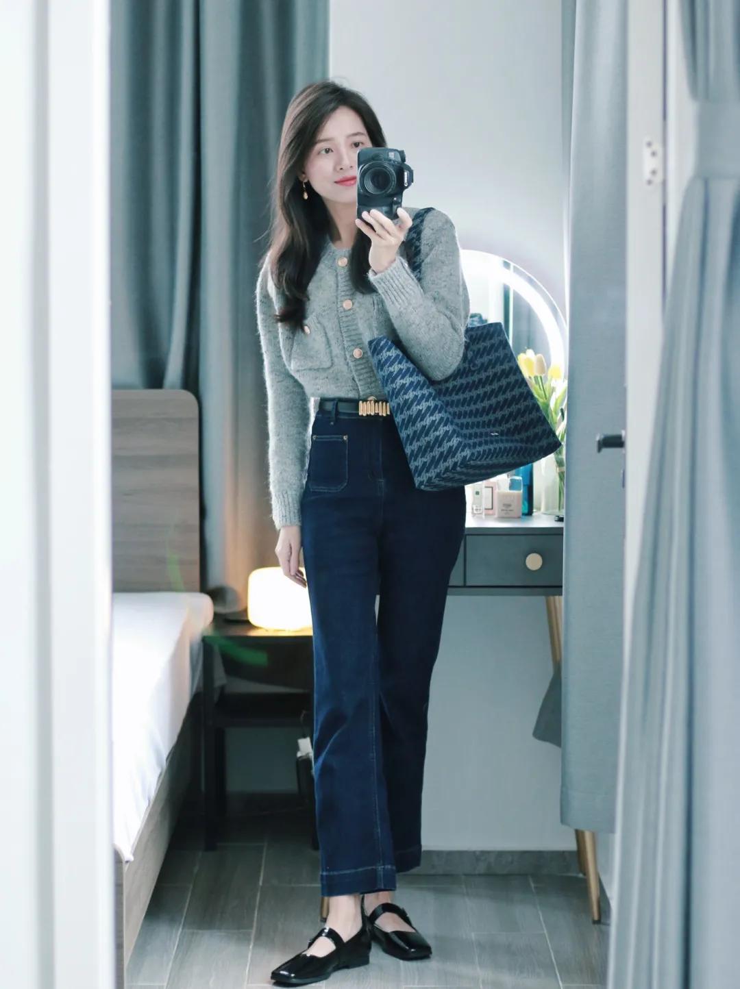 什么样的针织衫搭配半身裙好看,今年最流行的针织衫搭配裤子整套