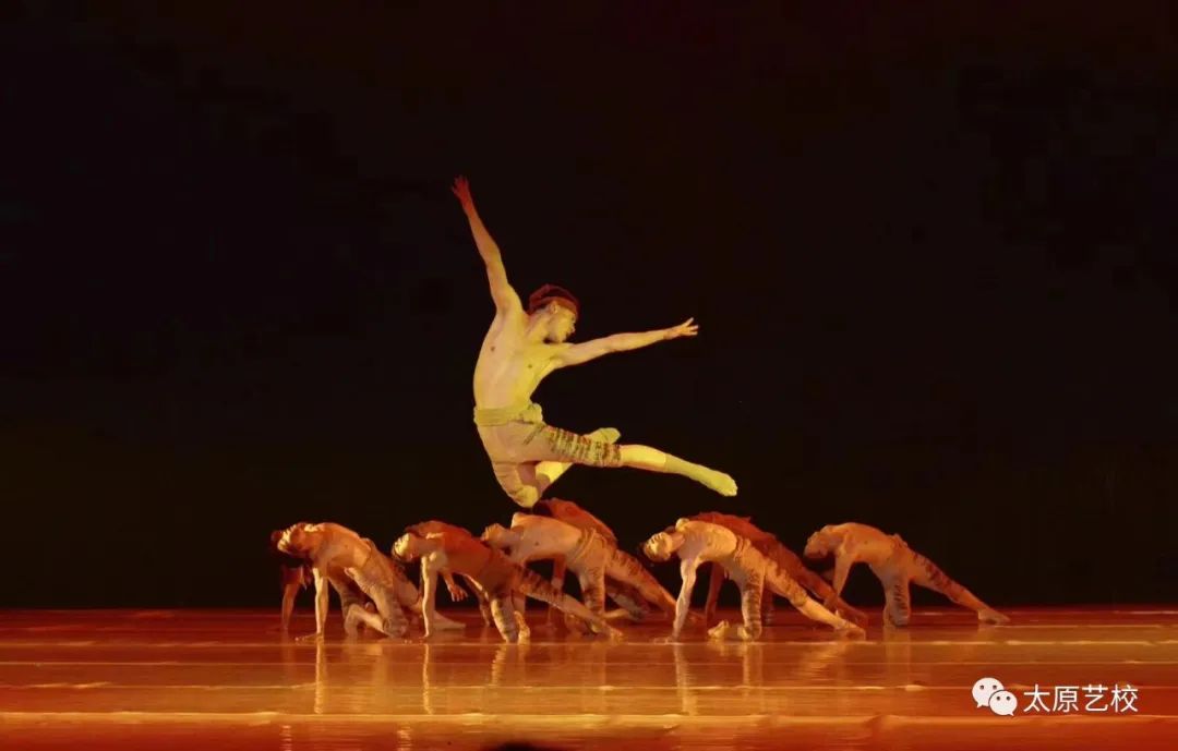 黄河奔涌视频素材,黄河奔涌入海