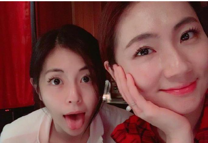 娱乐圈隐藏太深的十对亲姐妹,共闯娱乐圈的15对明星亲姐妹