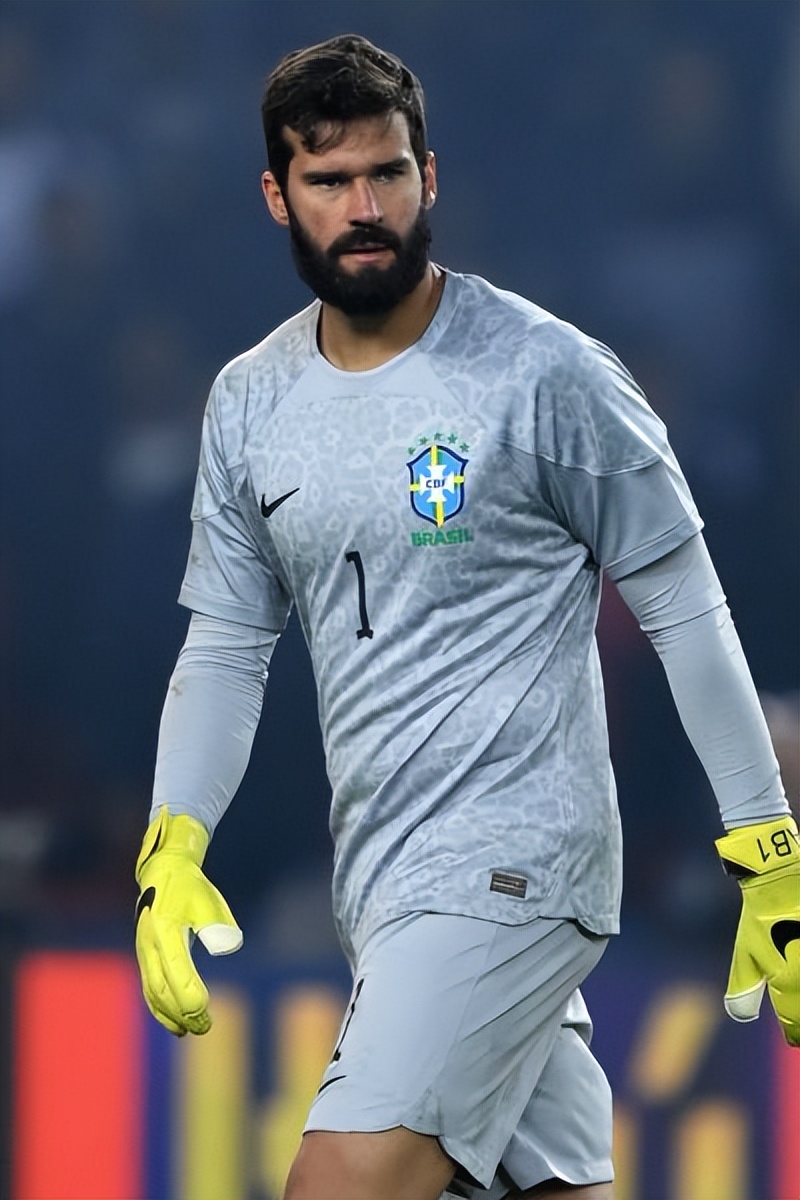 姆巴佩同期数据与梅西c罗对比,espn评nba百大球星前10