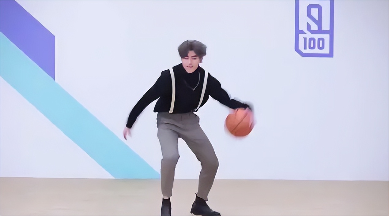 蔡徐坤人设崩塌会影响什么,人生中最黑暗的时刻蔡徐坤