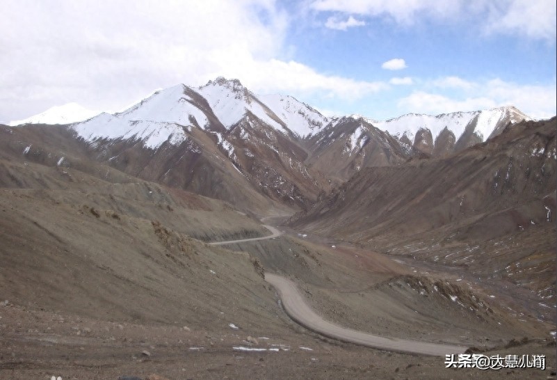 情侣野外发现尸体,情侣拜天地