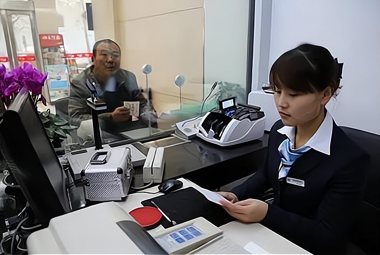 银行知道你以卡养卡会怎样,银行知道你借用银行卡会怎么处理