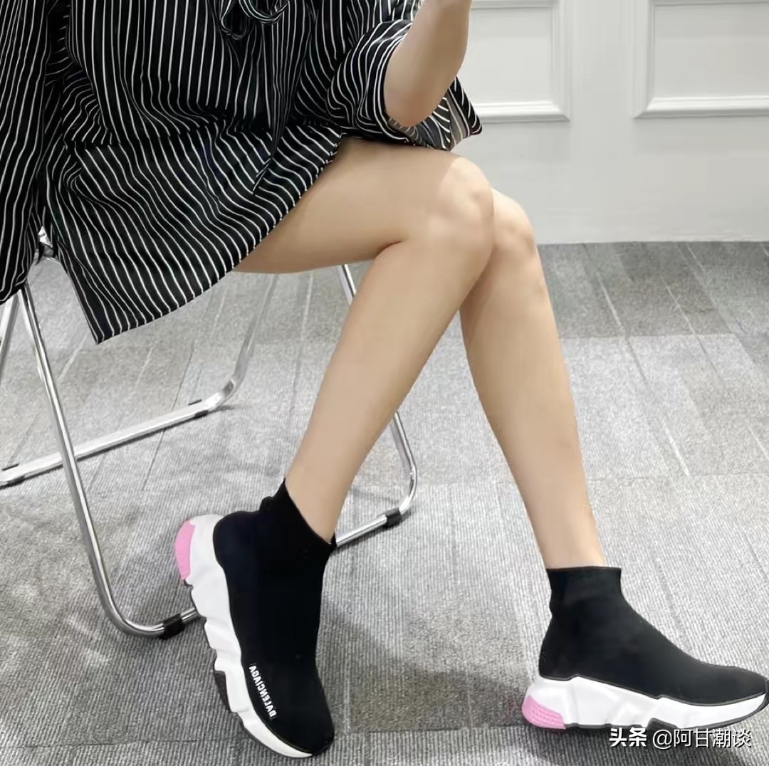 balenciaga巴黎世家印花运动鞋,balenciaga巴黎世家鞋子测评