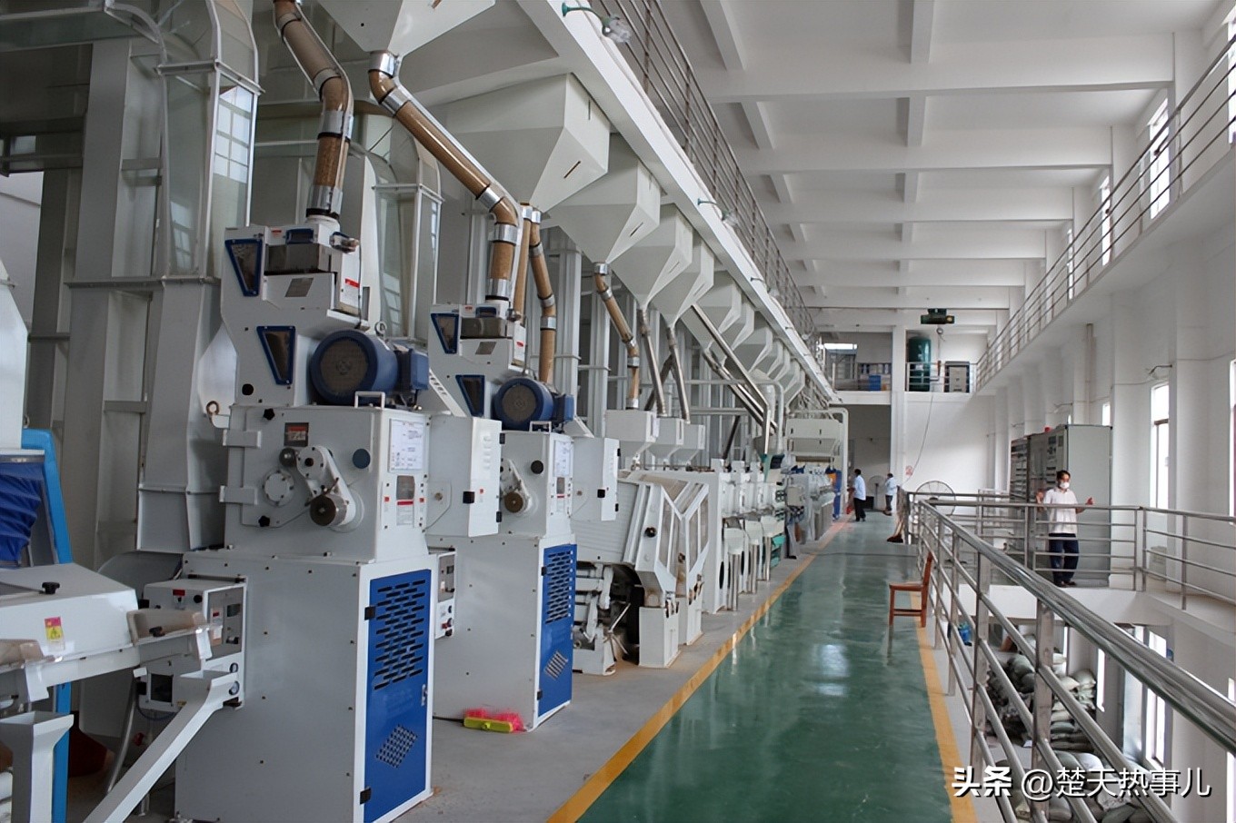 荆州百亿以上投资,荆州24个百亿项目产生的gdp