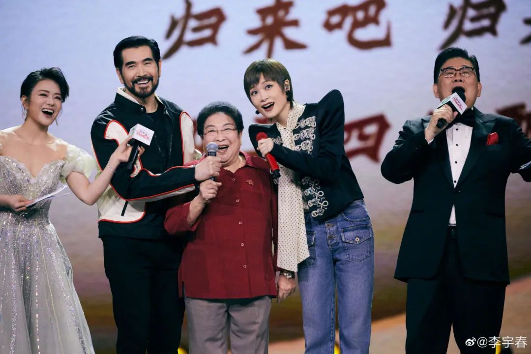 封神英雄榜纣王哭着摸妲己脸,纣王和妲己的黑历史