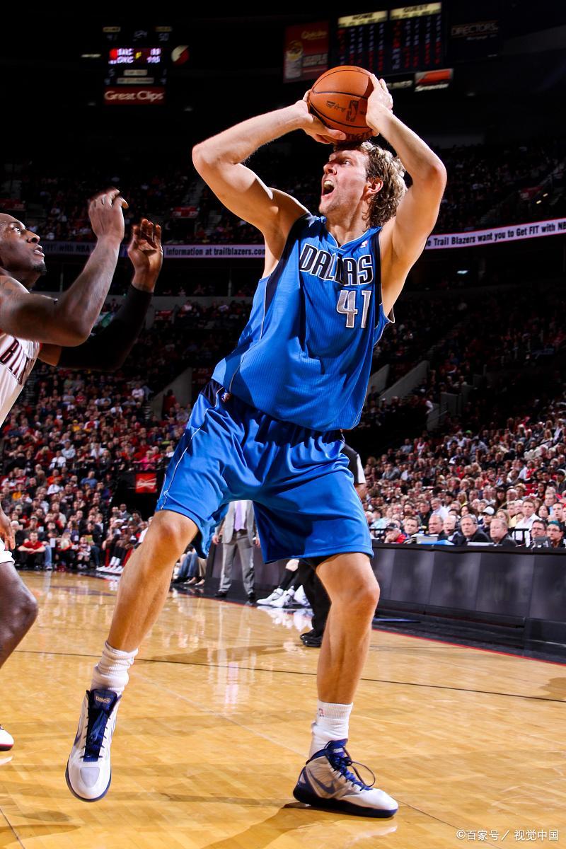 篮球场中锋后卫前锋分布图,篮球场上前锋打什么位置