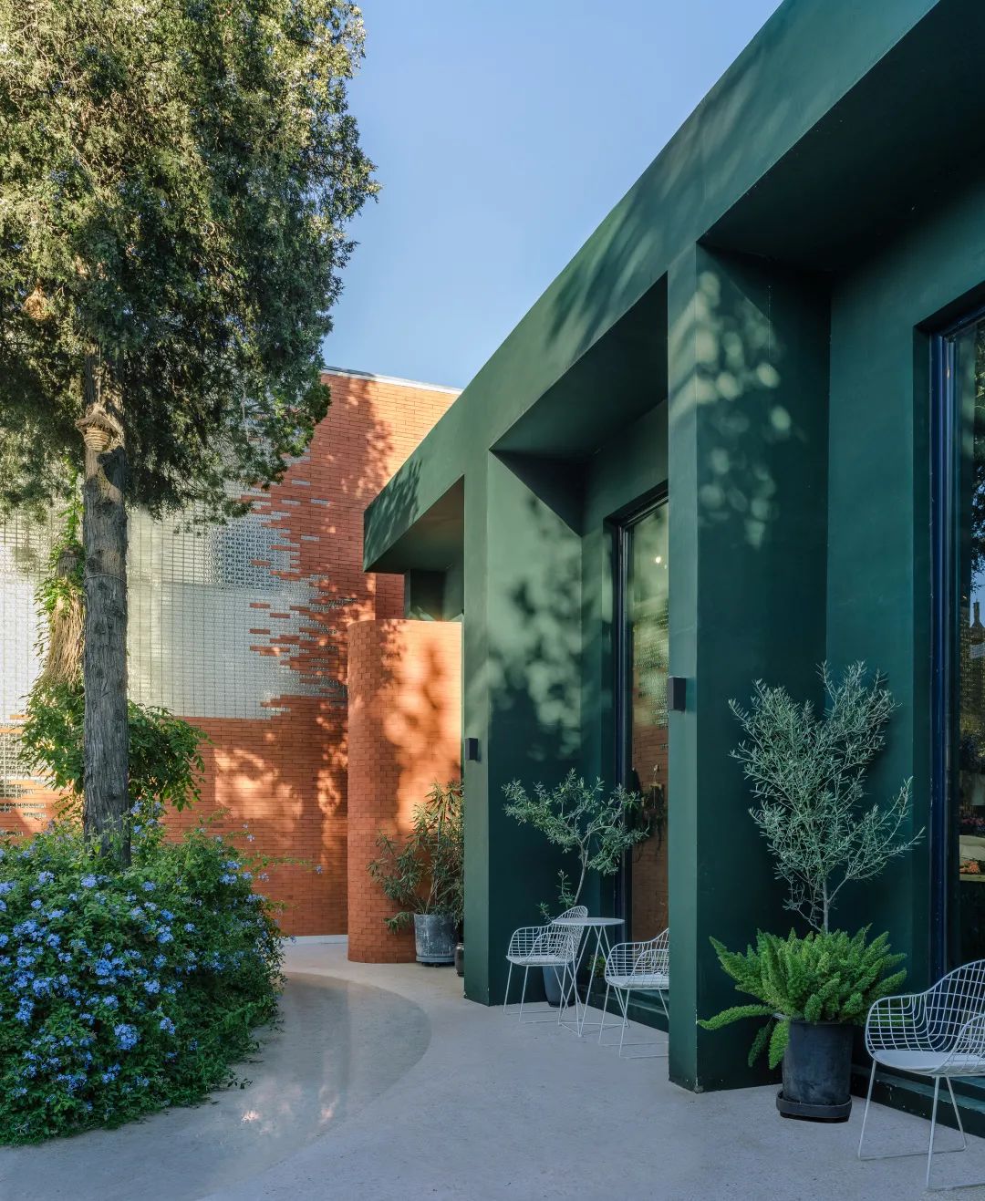 打造静谧而又生机盎然的梦幻“花”园｜只和花花艺工作室“只园”