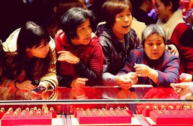 继韩国后，德国也贴出“中文标语”？令中国游客无语：也太直白了