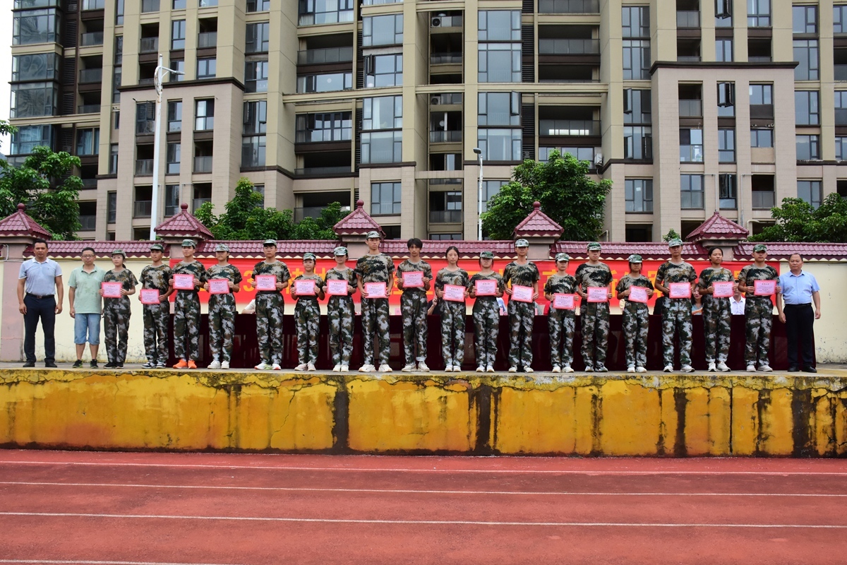 桂林各校军训精彩回顾,广西军训队列操