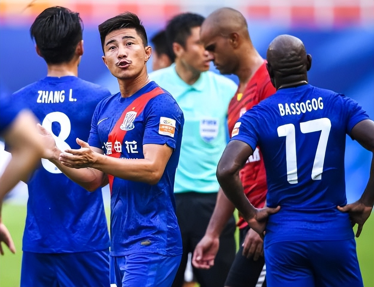 申花新援即将亮相,申花注册球员名单