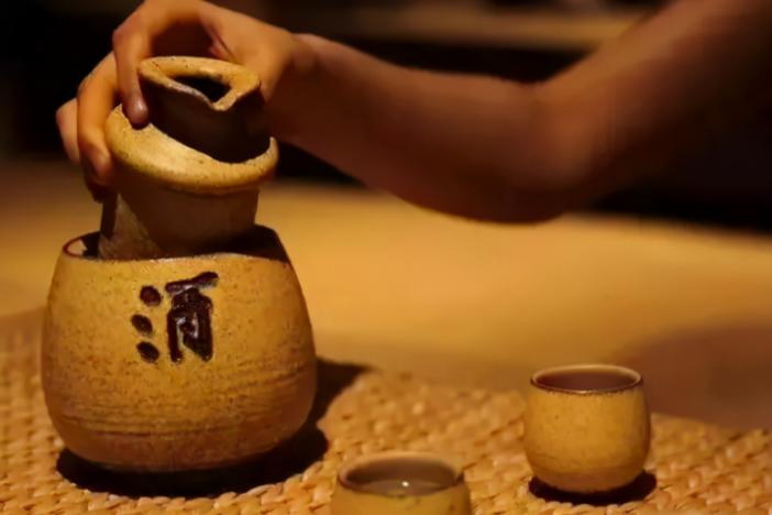 从年挣4亿到破产重生,从亏损千万到年销50亿