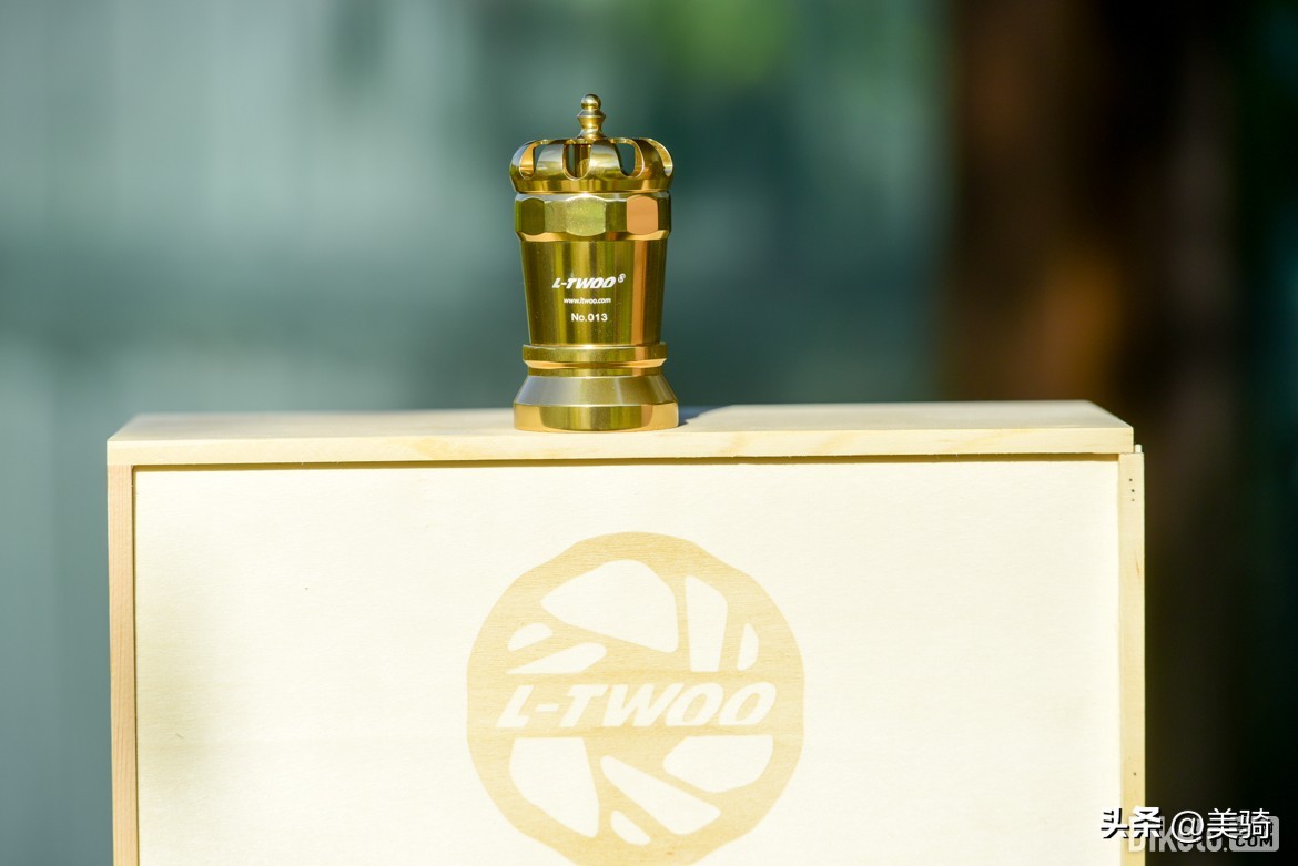 java全碳纤维油压碟刹改装,公路车碟刹电子变速套件推荐