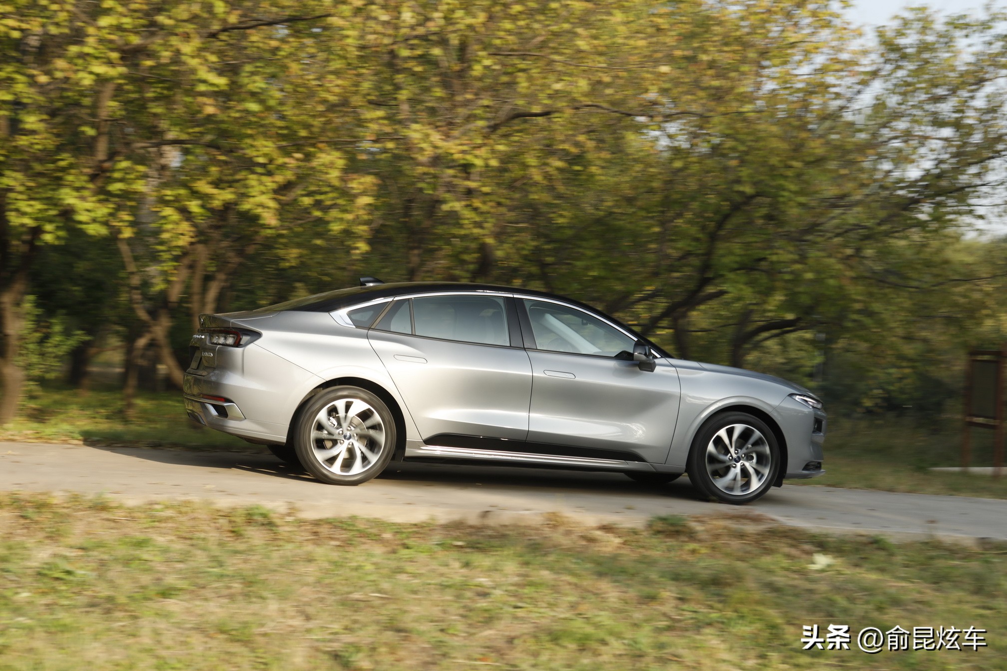 蒙迪欧静谧性测试,福特蒙迪欧2022款静谧性