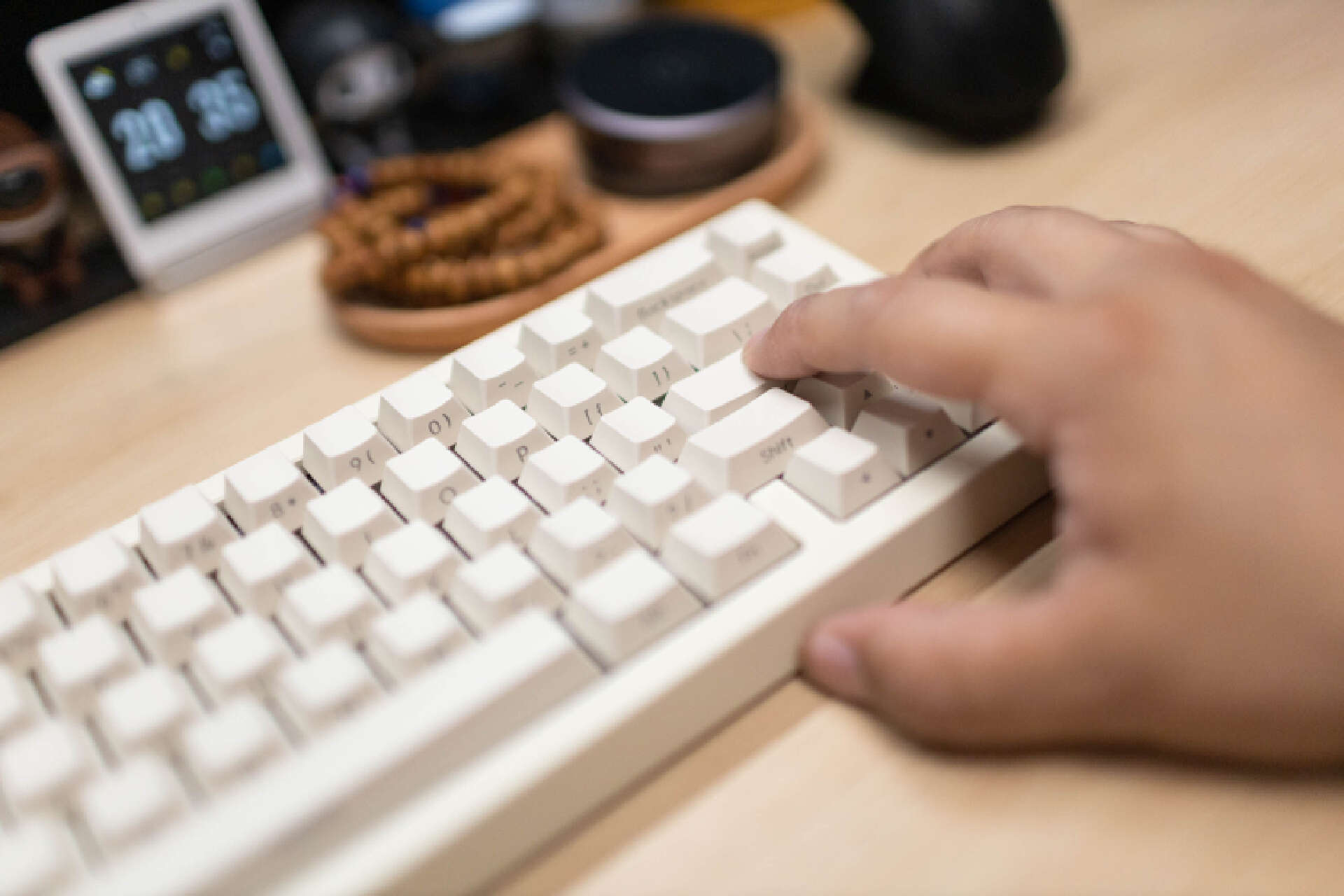 黑爵键盘哪个系列最好,键盘白月光