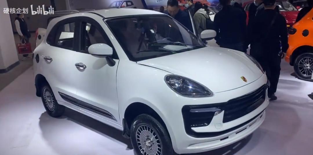 一代神车“老头乐”遭封杀禁止上路？大爷们破防：能开汽车谁买它