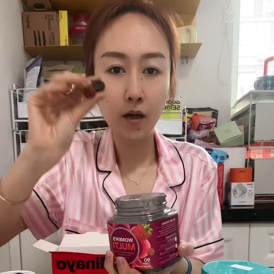 姨妈来了吃不下去东西怎么办,姨妈没来但是又一直想吃东西