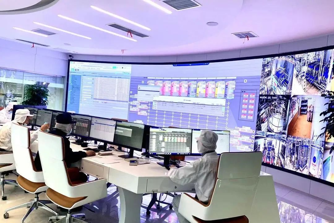 蒙牛FIRST高光时刻｜Technology这样数智化的牛，很难不爱