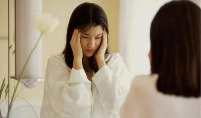 女性绝经是不是越迟越好,女性绝经越早寿命越短吗