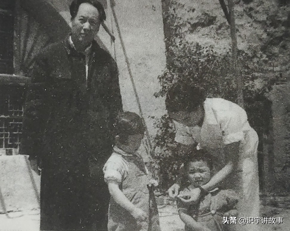 一次看个够！精心收集毛主席100张经典老照片，一起领略伟人风采