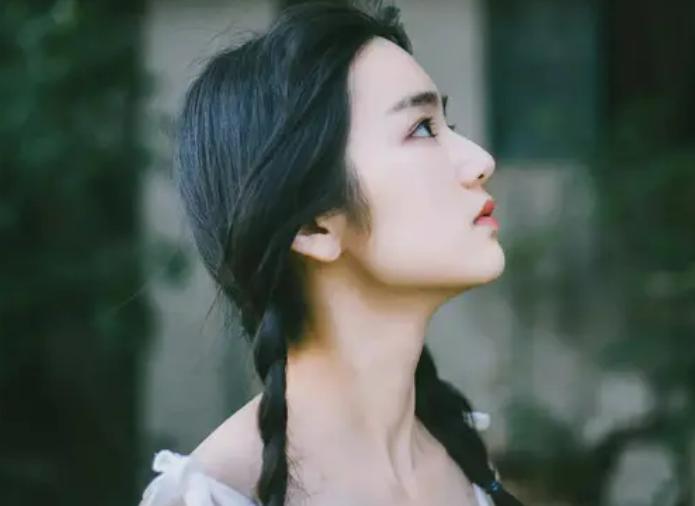 一个人越过越好的迹象是什么,一个人越过越差的表现