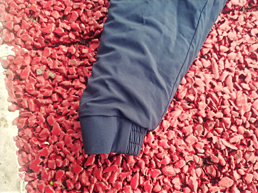 连帽棉服男女同款冬季加厚保暖款,冬季放牧穿的防寒加厚棉服