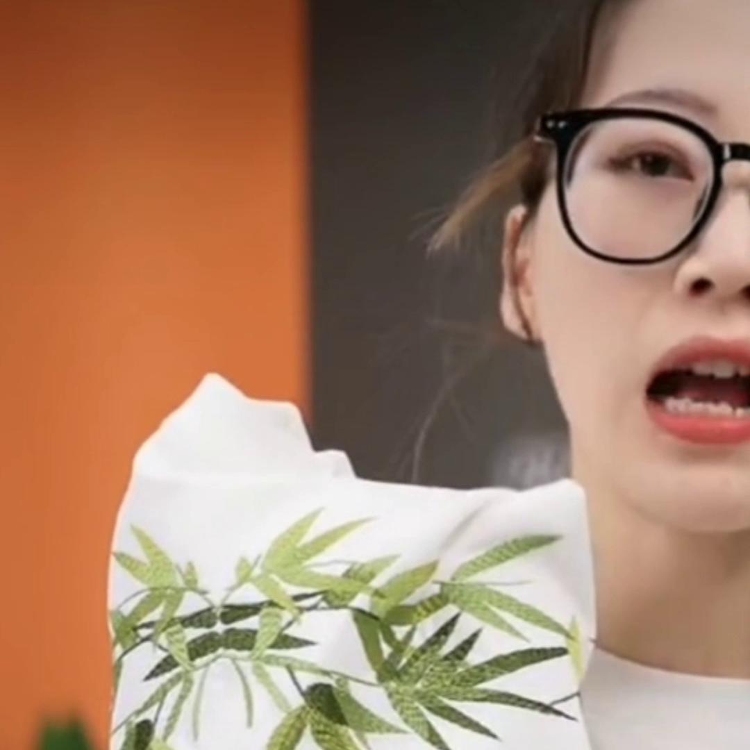 情侣刺绣t恤,情侣唇印刺绣短袖t恤