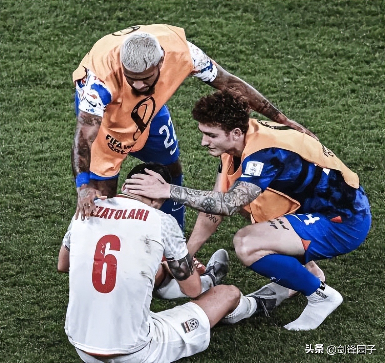 眼泪和抚摸，这就是干净而美丽的足球——乱侃世界杯之十二