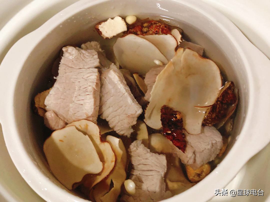 秋冬季节润肺推荐七款养生汤,秋冬润肺滋润止咳汤