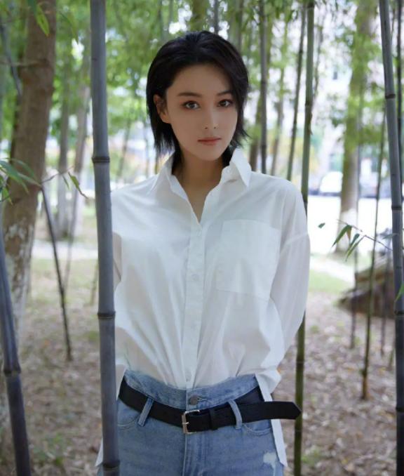 张馨予婚姻困境,张馨予与何捷结婚后宛如贤妻良母