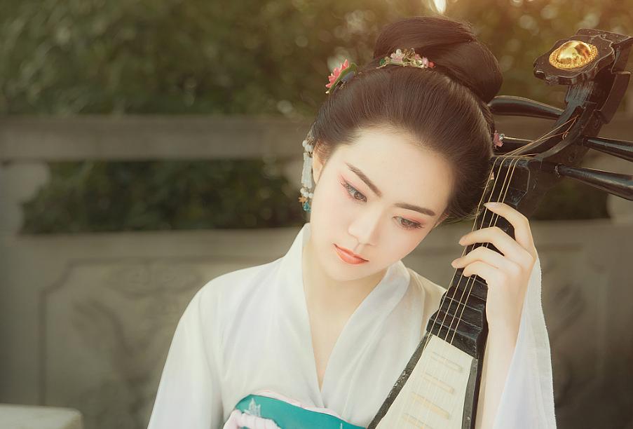 意境深远的绝美古诗词,古诗史上最唯美最断肠的七首诗词