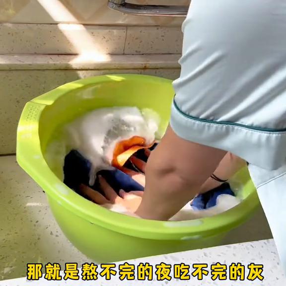 钢铁厂上班对人有什么危害,国企钢铁厂上班当工人好吗