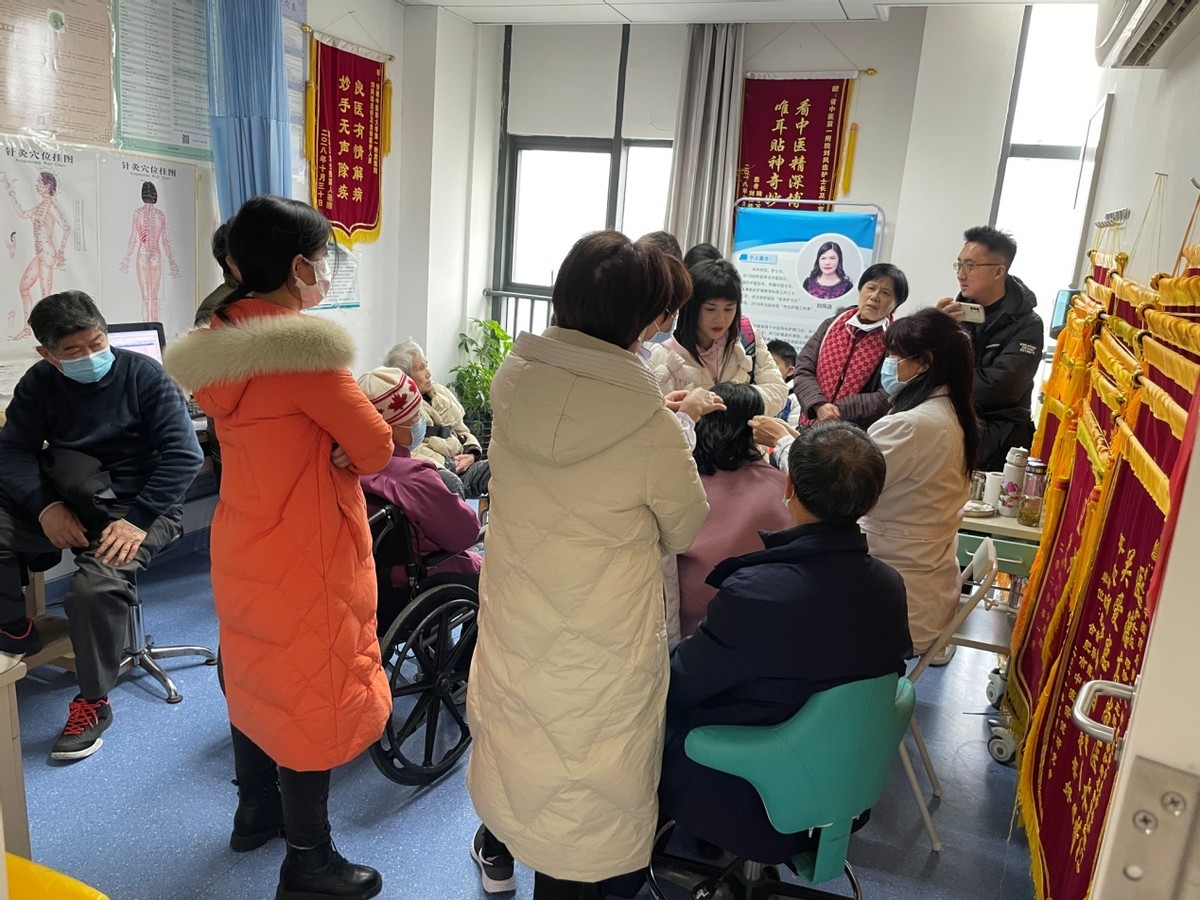 这家中医院护士开了门诊，一号难求是为啥？