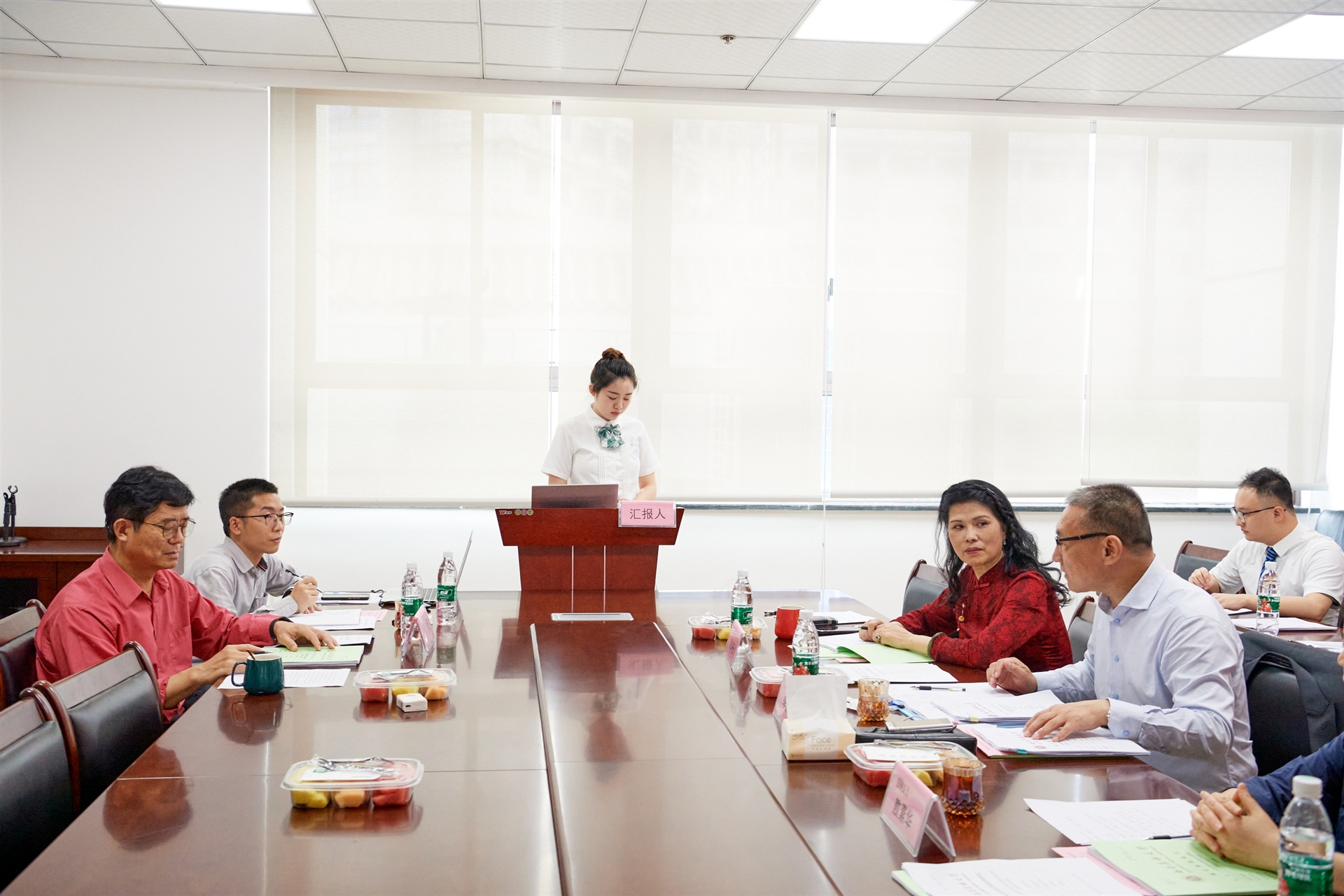 研究生毕业论文答辩的范文,临床研究生毕业论文答辩视频讲解