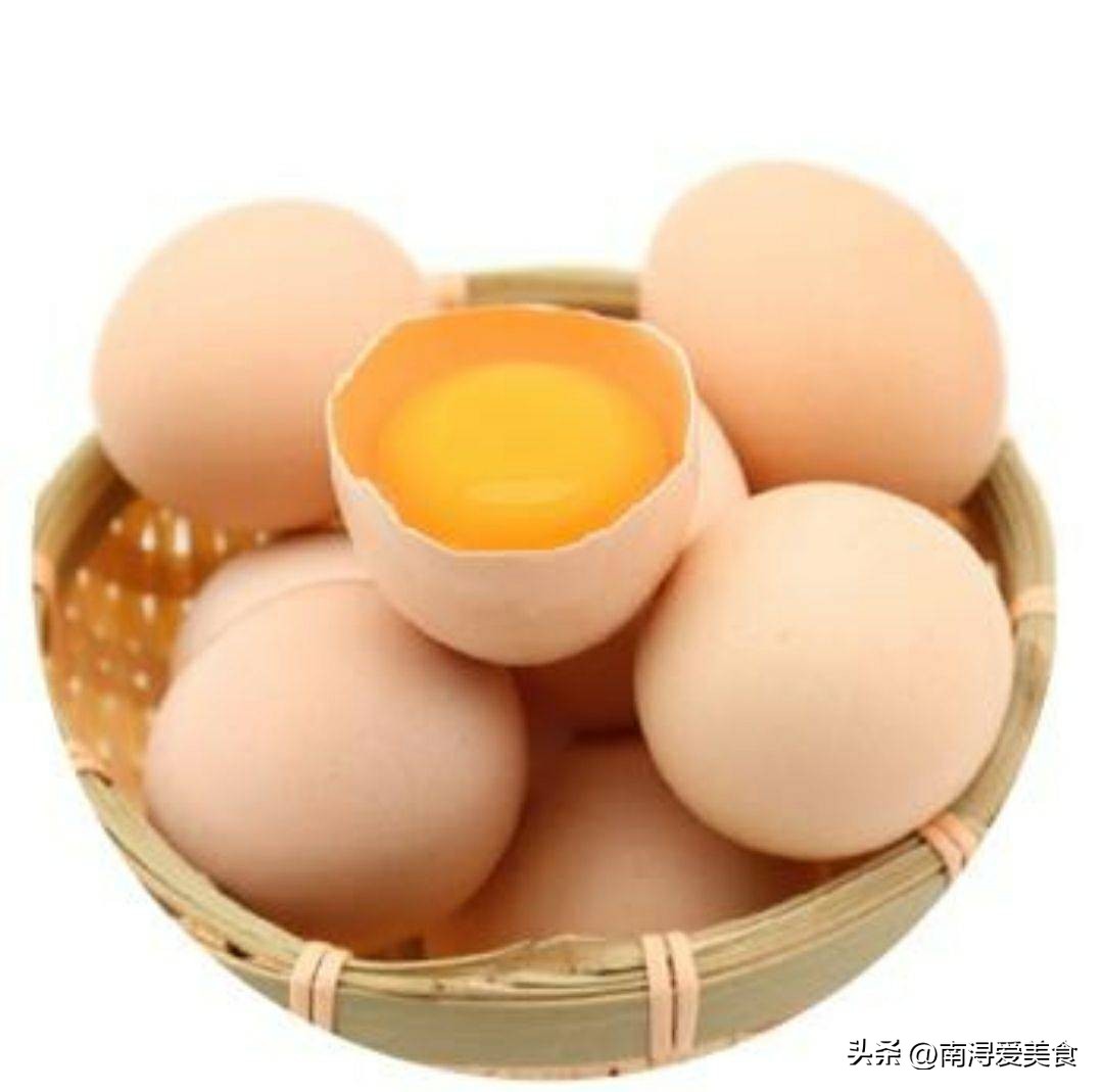 挑鸡蛋记住这3步不怕踩雷,买鸡蛋是大的好还是挑小的好