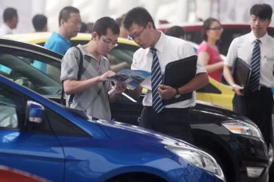 4s店为什么推销无利息贷款买车,买车贷款4s店帮还利息是怎么回事