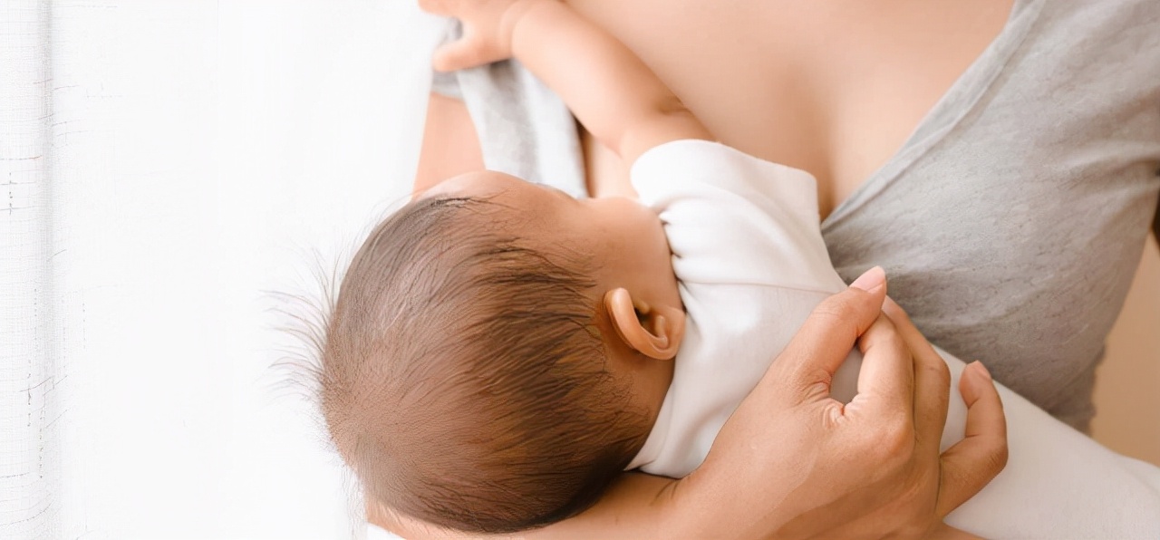 哺乳期不涨奶却有硬块是怎么回事,哺乳期不涨奶了是要回奶了吗