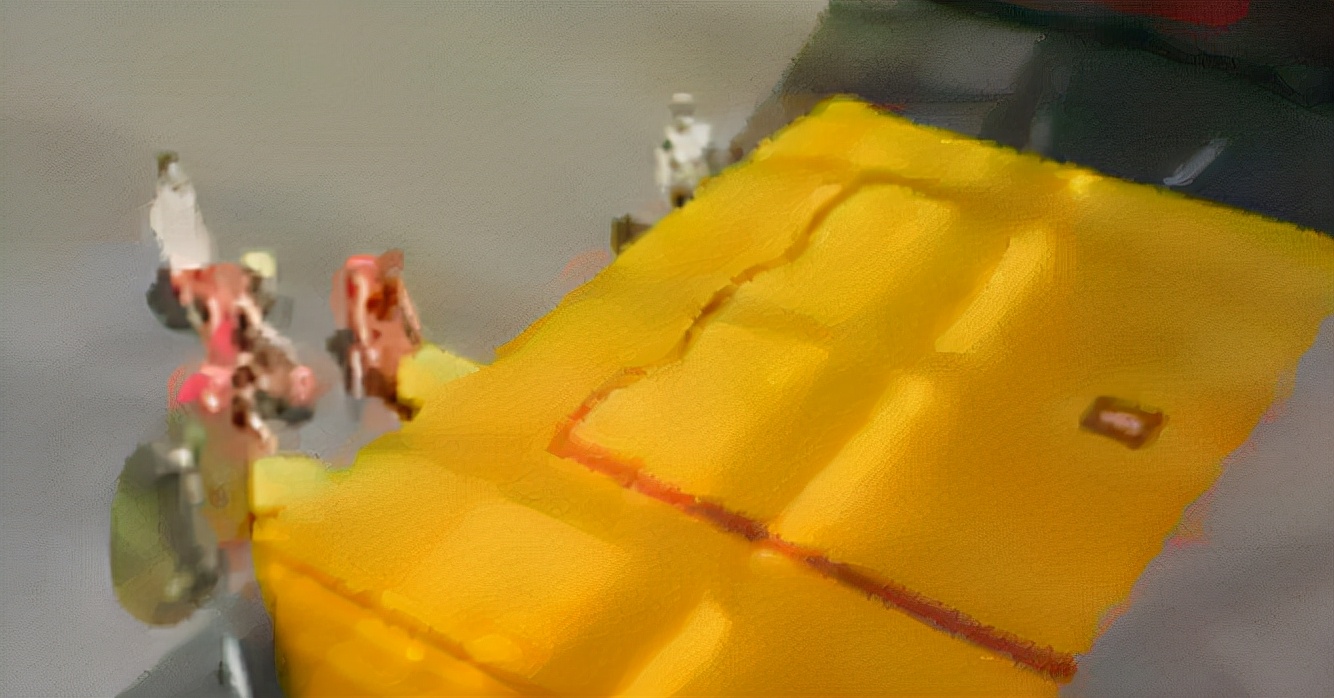 21岁小伙桥边崩溃欲跳江,四川16岁男孩跳桥被女孩救了