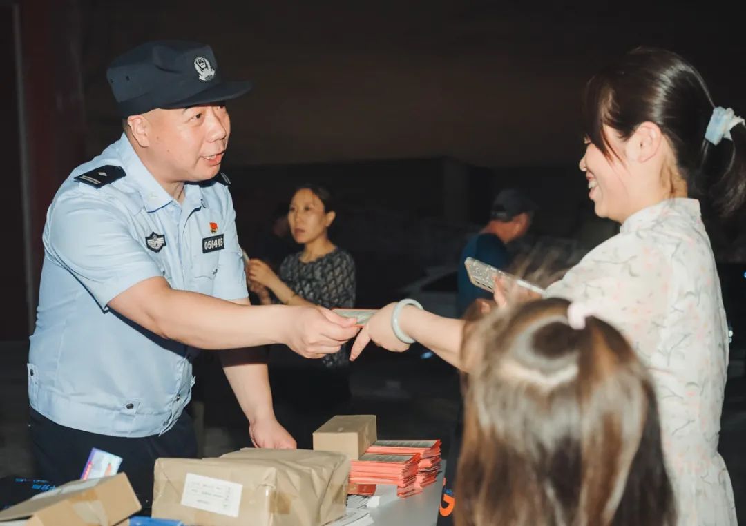 北京公安局开展夏季治安行动,全国夏夜治安巡查集中统一行动