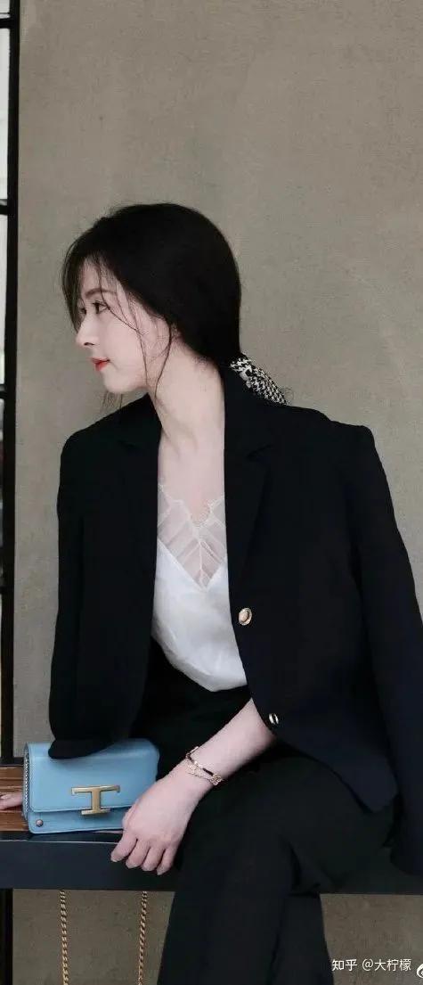 法式小众高级感轻奢高端女装,法式温柔轻奢小众高级感女装