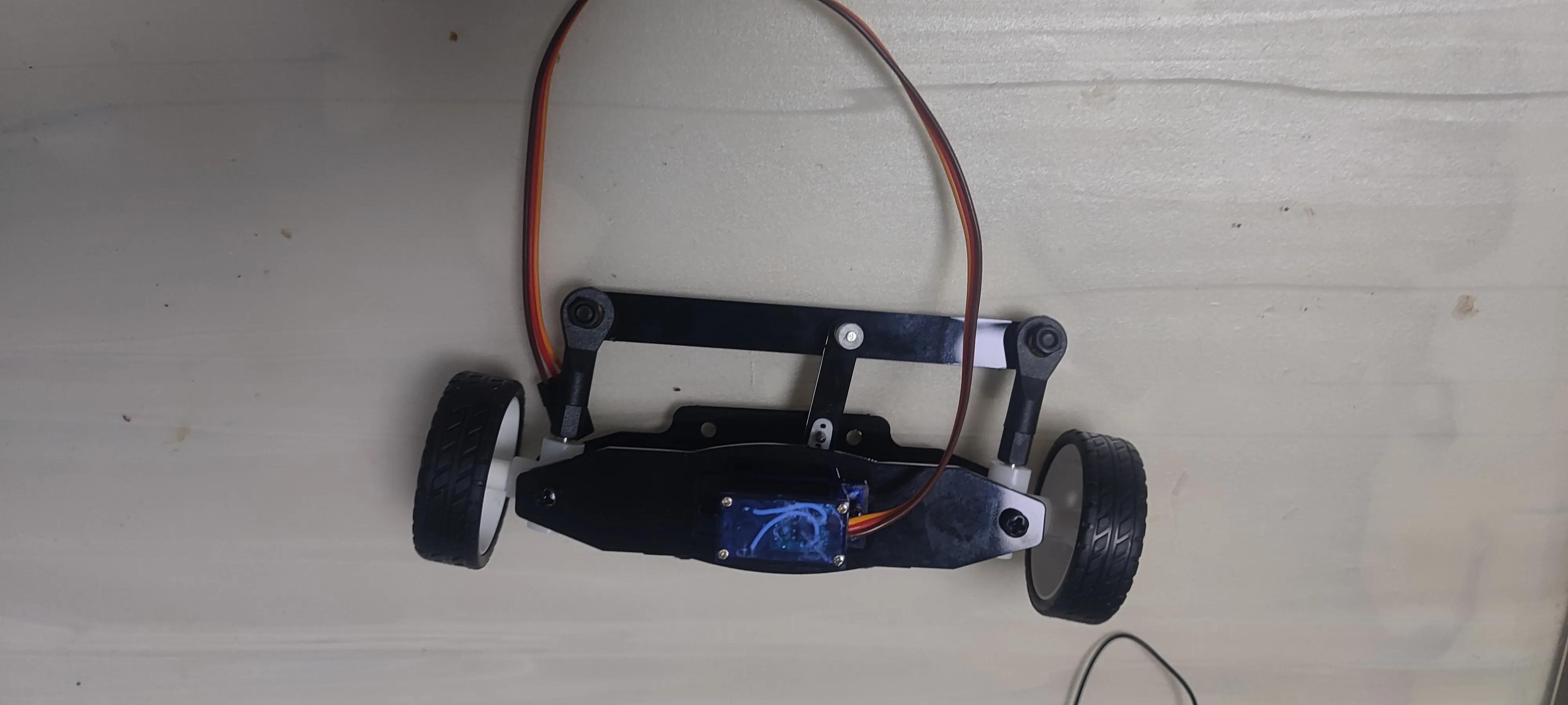 不想花钱要遥控变形汽车怎么办,不用钱的玩具车模型