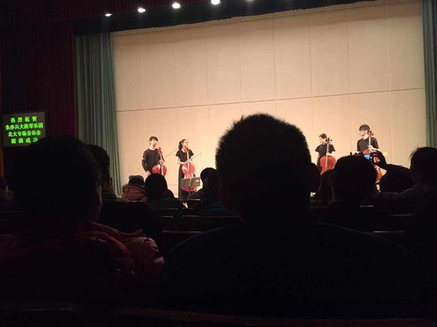 我，90后女生，十八线小城来北京打拼，曾拿100万炒股赔成10块钱