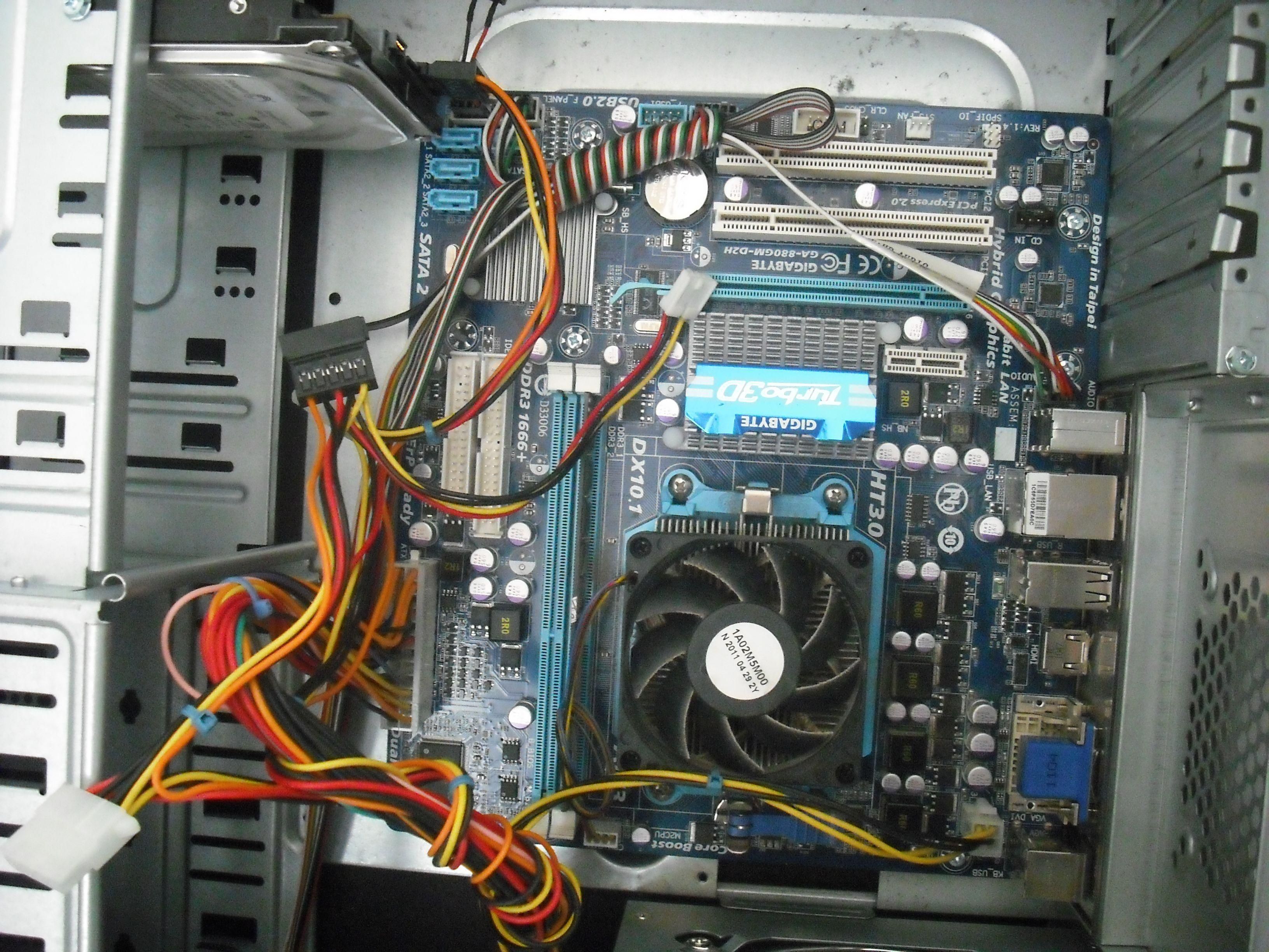 电脑黑屏仍然在放歌怎么解决,电脑开机有声音但是黑屏怎么解决